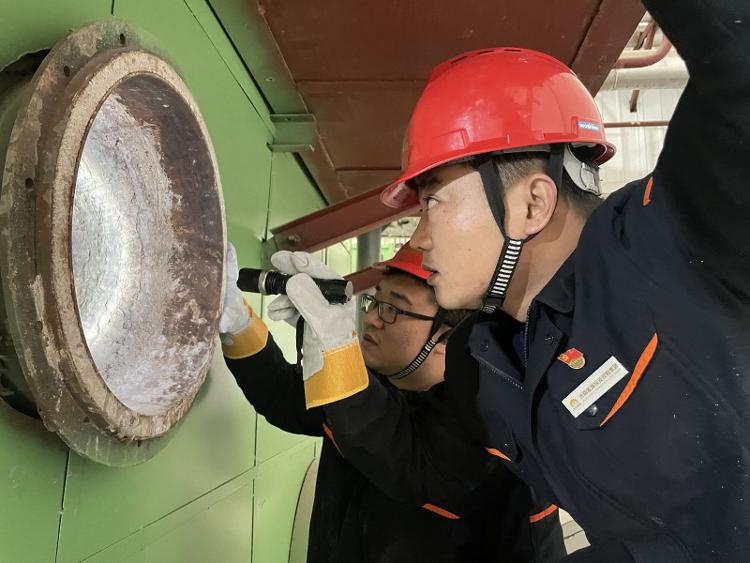 开云 开云体育平台把好安全生产“源头活水” 济南能投集团全面开展供热系统设备检修维护工作_泉城新闻_大众网(图1)
