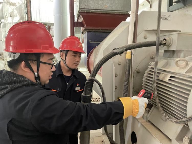 开云 开云体育平台把好安全生产“源头活水” 济南能投集团全面开展供热系统设备检修维护工作_泉城新闻_大众网(图3)