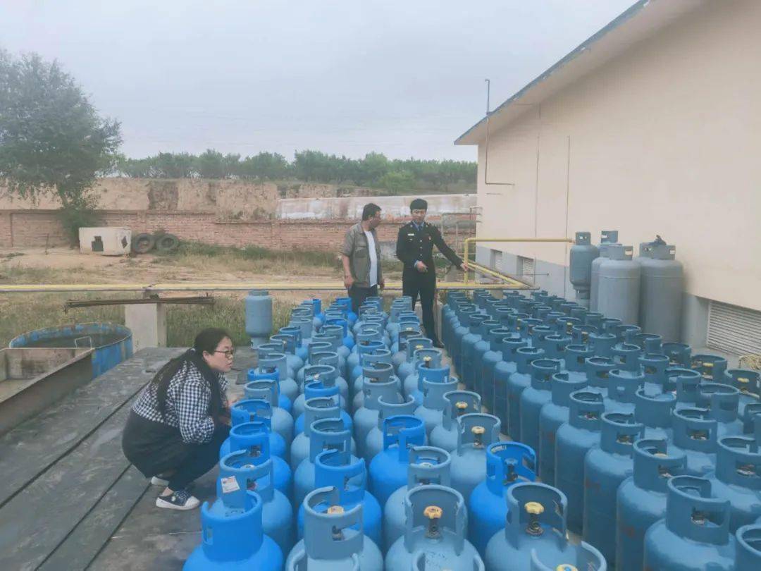 开云体育 开云平台【检查】市市场监管局开展气瓶和移动式压力容器安全专项整治