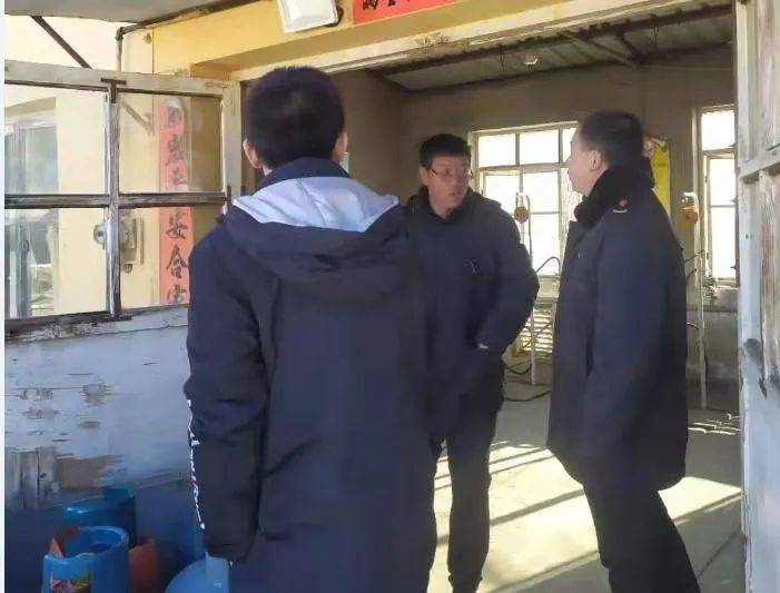 【检查】喀开云APP 开云官网入口旗市场监管局开展压力容器专项检查(图1)