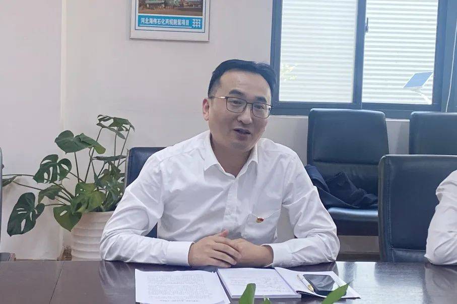 五一Kaiyun 开云五四特辑 压力容器制造分公司召开青年座谈会(图2)