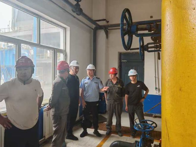 鄂托克旗市场监督管理局持续开展特种设备开云体育 开云官网安全监察工作