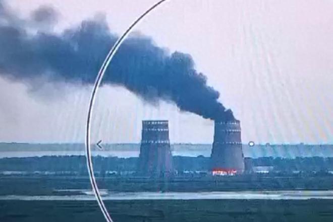 开云体育 开云官网乌军攻击冷却塔欧洲最大核电站燃起熊熊烈火：全欧都捏一把冷汗(图2)